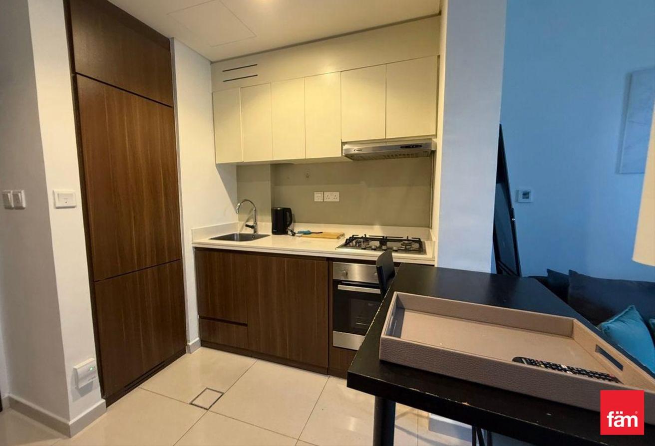 Fully Furnished | Partial Canal View photo 9