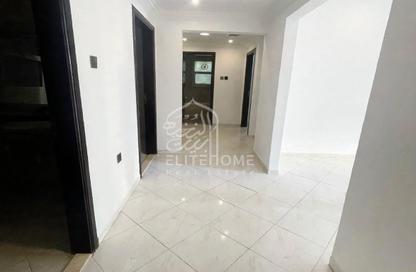 Apartment - 3 - 3 for rent in Al Khan Lagoon Tower - Al Khan Lagoon - Al Khan - Sharjah