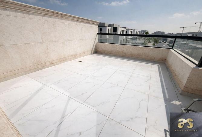 73871782 - Property Image 2