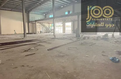 Warehouse - Studio - 3 Bathrooms for rent in Umm Al Thuoob - Umm Al Quwain