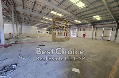 Warehouse - Studio - 2 Bathrooms for rent in Al Sajaa Industrial - Al Sajaa - Sharjah