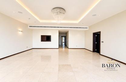 Apartment - 3 Bedrooms - 4 Bathrooms for rent in Emerald - Tiara Residences - Palm Jumeirah - Dubai