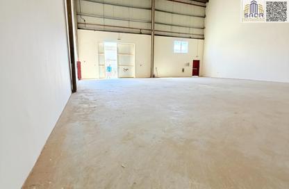 Warehouse - Studio for rent in Umm Dir - Umm Al Quwain