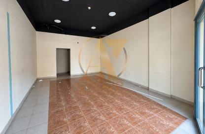 Shop - Studio - 1 for sale in Building Z01 - England Cluster - International City - Dubai