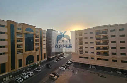 شقة - غرفة نوم - 2 حمامات للايجار في بناية مويليح 3 - مويلح - الشارقة