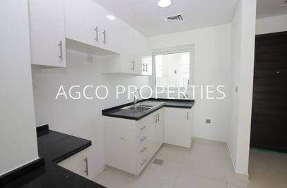 Townhouse - 3 - 3 for rent in Vardon - Damac Hills 2 - Dubai Townhouse - 3 - 3 for rent in Vardon - Damac Hills 2 - Dubai