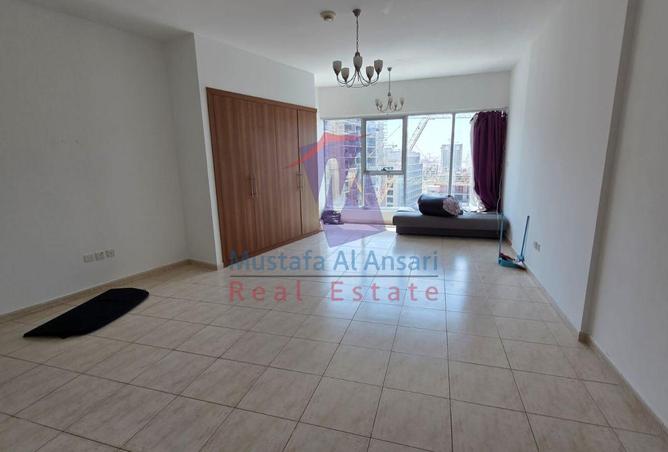 Large studio for rent in dubailand skycourts photo 2