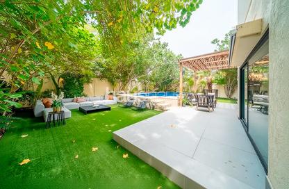 Villa - 4 Bedrooms - 4 Bathrooms for rent in Meadows 4 - Meadows - Dubai