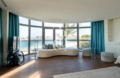 Villa - 5 Bedrooms - 7 Bathrooms for rent in Signature Villas Frond B - Signature Villas - Palm Jumeirah - Dubai Villa - 5 Bedrooms - 7 Bathrooms for rent in Signature Villas Frond B - Signature Villas - Palm Jumeirah - Dubai