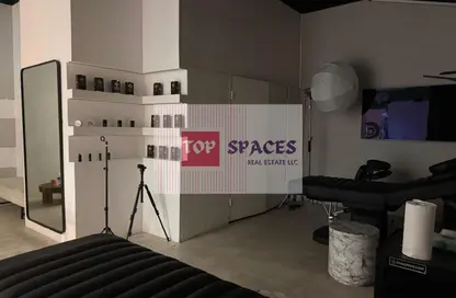 Retail - Studio - 2 Bathrooms for rent in The European Business Centre - Dubai Investment Park 1 (DIP 1) - Dubai Investment Park (DIP) - Dubai