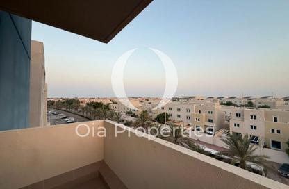 Apartment - 3 - 4 for sale in Tower 1 - Al Reef Downtown - Al Reef - Abu Dhabi