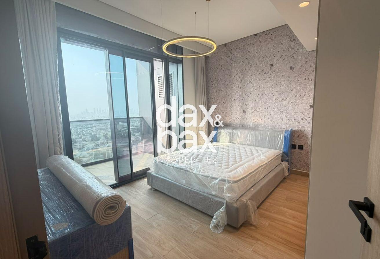 Furnished | Balcony & City Views | Vacant photo 8