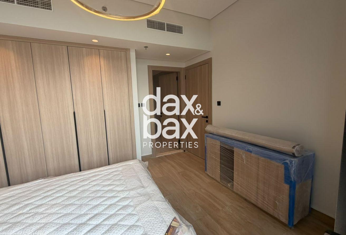 Furnished | Balcony & City Views | Vacant photo 12