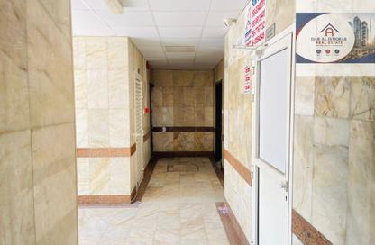 عمارة بالكامل - استوديو - 8 حمامات للبيع في بناء النباعة - النبعة - الشرق - الشارقة عمارة بالكامل - استوديو - 8 حمامات للبيع في بناء النباعة - النبعة - الشرق - الشارقة