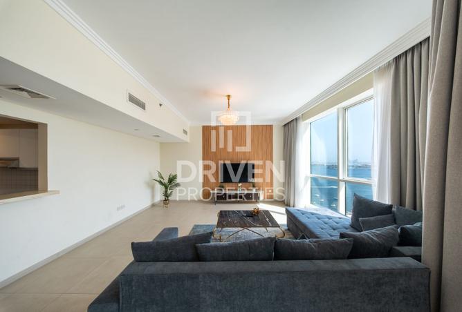 Beachfront Living | Spacious Layout | Sea View photo 2
