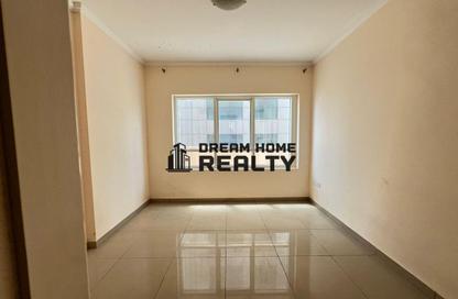 Apartment - 1 Bedroom - 2 Bathrooms for rent in Al Khan - Sharjah