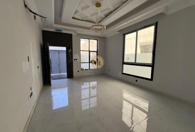 56979054 - Property Image 3