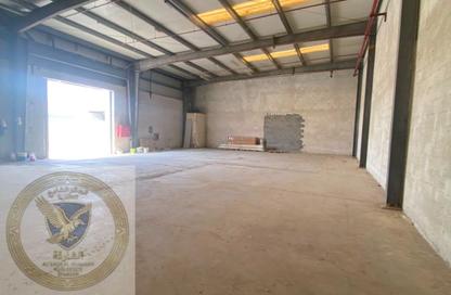 Warehouse - Studio - 4 Bathrooms for rent in Ali Mousa Building - Al Sajaa Industrial - Al Sajaa - Sharjah