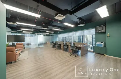 Office Space - Studio - 1 Bathroom for rent in The Burlington - Business Bay - Dubai