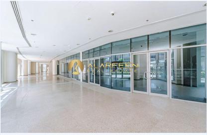 Shop - Studio - 1 Bathroom for rent in Bay Central Tower West - Bay Central - Dubai Marina - Dubai