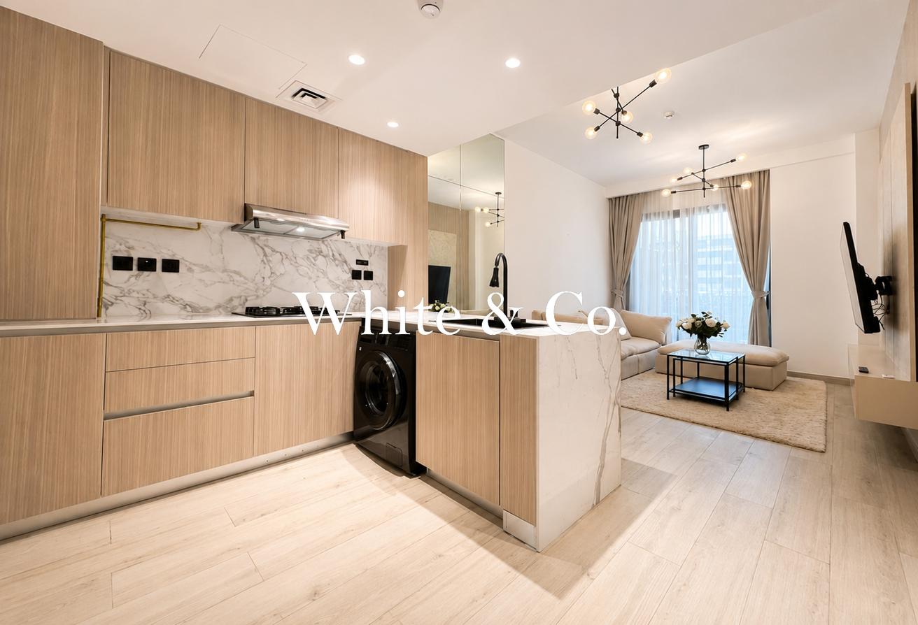FURNISHED | MODERN | TURNKEY | WITH STUDY photo 4