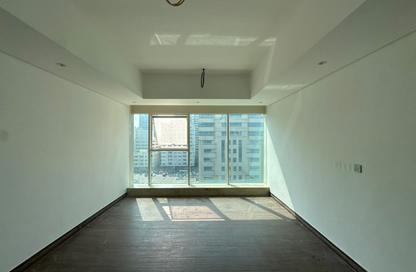 Apartment - 1 - 2 for sale in Al Qasimia - Sharjah Apartment - 1 - 2 for sale in Al Qasimia - Sharjah