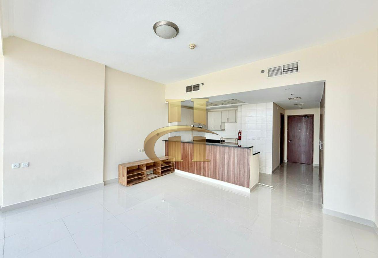 Biggest Layout | Highest Floor | Ready To Move photo 6