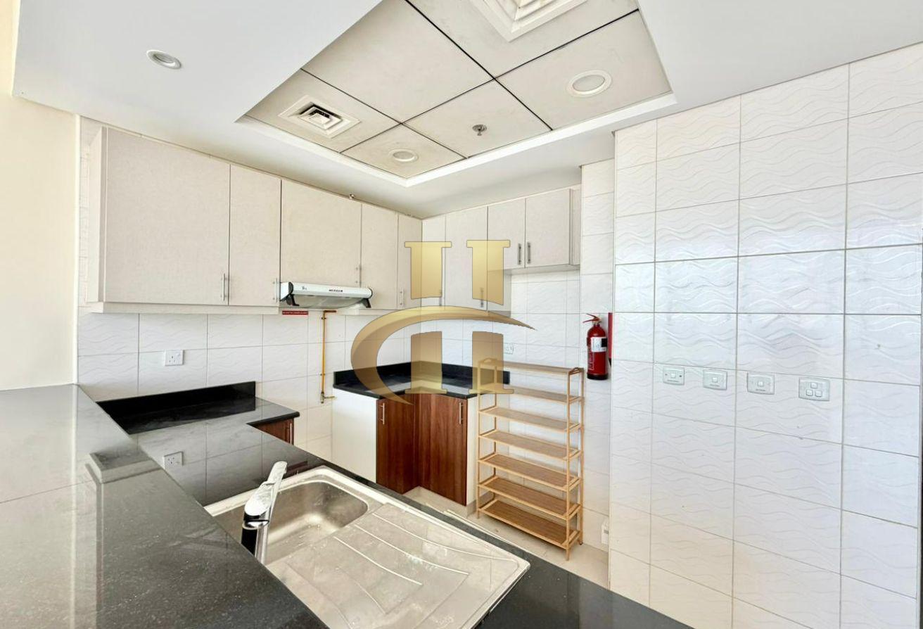 Biggest Layout | Highest Floor | Ready To Move photo 5