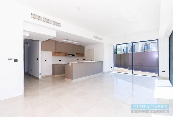 101700336 - Property Image 2