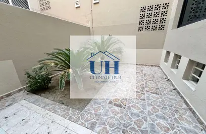 فيلا - 5 غرف نوم - 5 حمامات للايجار في الكرامة - أبوظبي