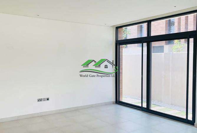 56957702 - Property Image 3