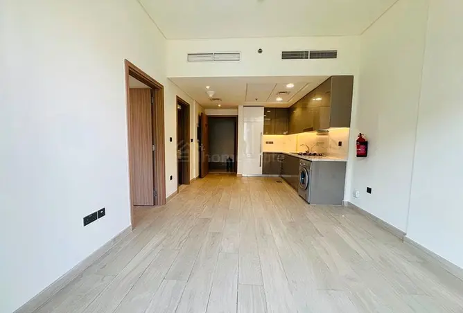 160548406 - Property Image 3