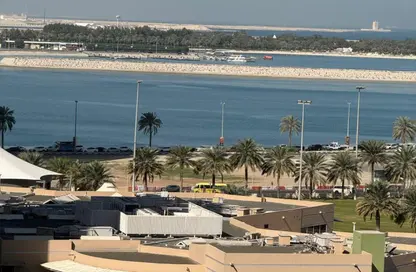 شقة - غرفة نوم - 2 حمامات للايجار في التعاون - الشارقة