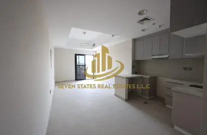 شقة - غرفة نوم - 2 حمامات للبيع في كنتيا - فيلات ضواحي عجمان - ضواحي عجمان - عجمان