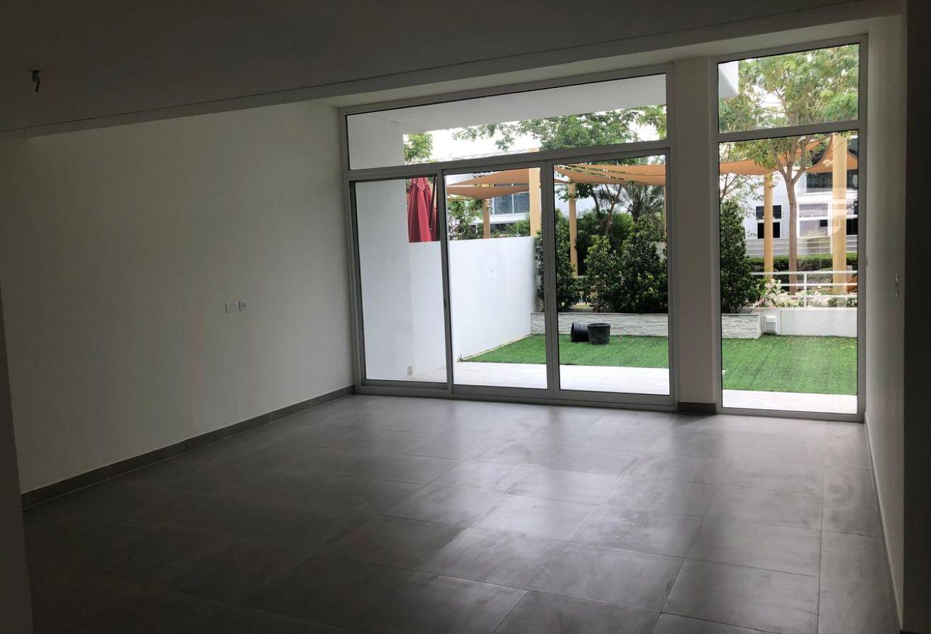 luxurious lifestyle | 4bed+maid room photo 12