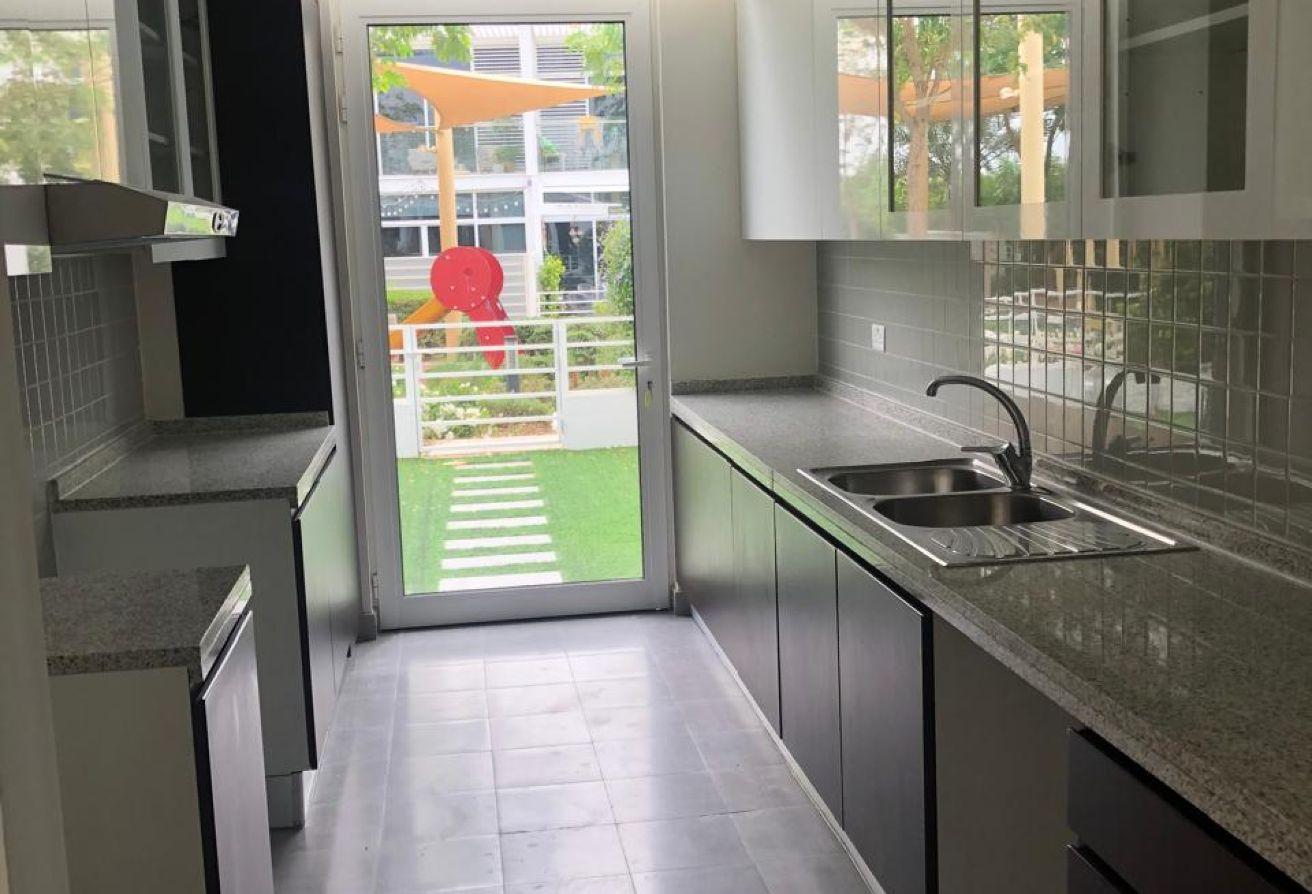 luxurious lifestyle | 4bed+maid room photo 15