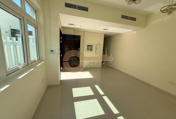 100826085 - Property Image 3