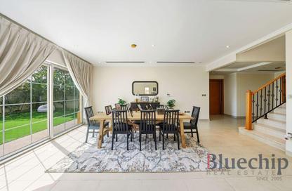 Villa - 4 Bedrooms - 5 Bathrooms for sale in District 8 - Jumeirah Park - Dubai