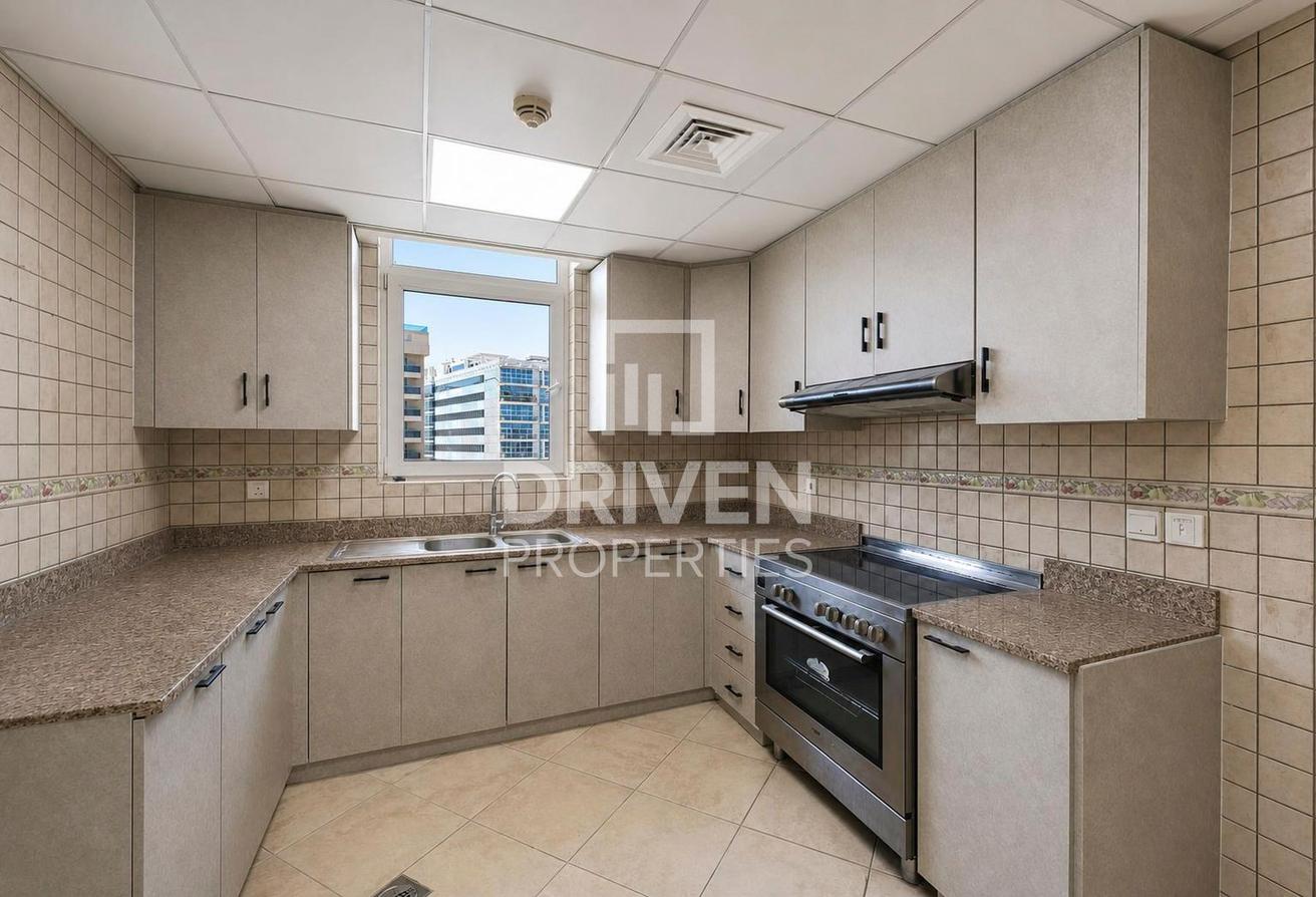 Corner Unit | Park View | Closed Kitchen photo 2