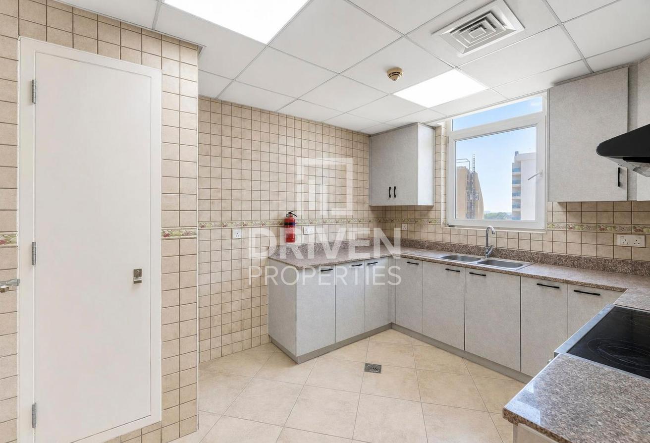 Corner Unit | Park View | Closed Kitchen photo 12