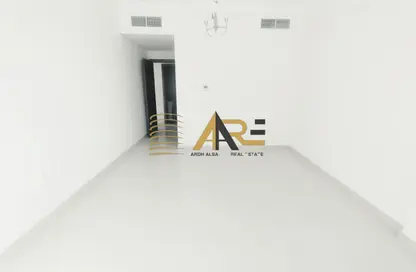 شقة - غرفة نوم - 2 حمامات للايجار في سراب 2 - الجادة - الشارقة