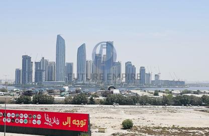 Apartment - 1 Bedroom - 2 Bathrooms for rent in Al Khayyal Building 140 - Al Jaddaf - Dubai