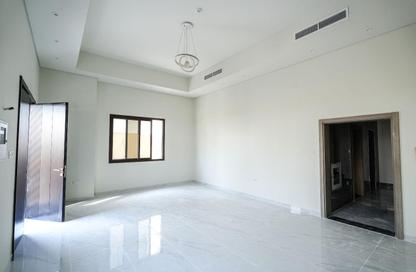 Villa - Studio - 5 Bathrooms for rent in Umm Suqeim 1 - Umm Suqeim - Dubai