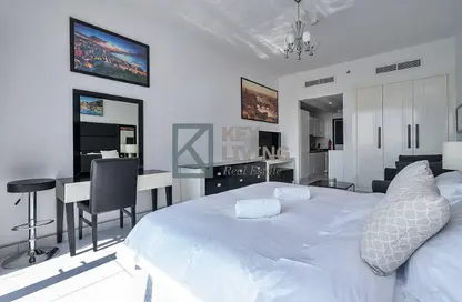 شقة - 1 حمام للايجار في جيوفاني بوتيك سويتس - مدينة دبي الرياضية - دبي