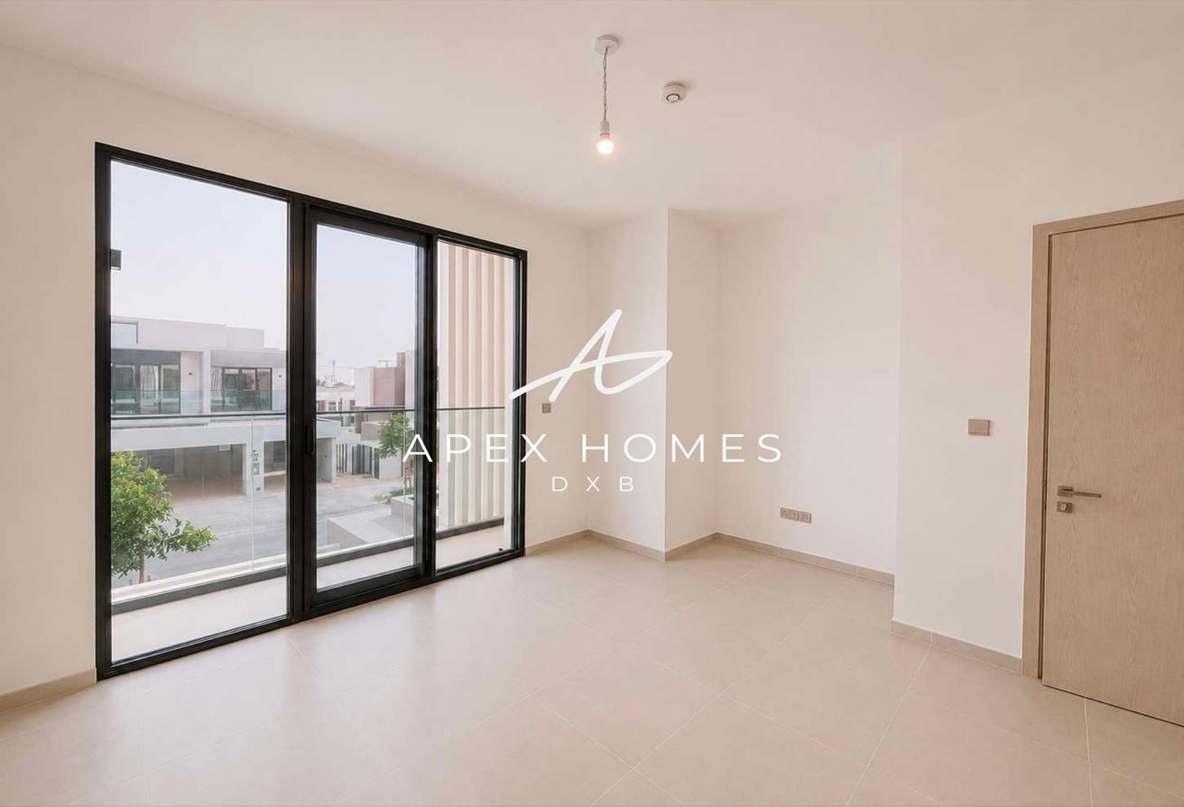 Brand New | Motivated Owner | Ready photo 6