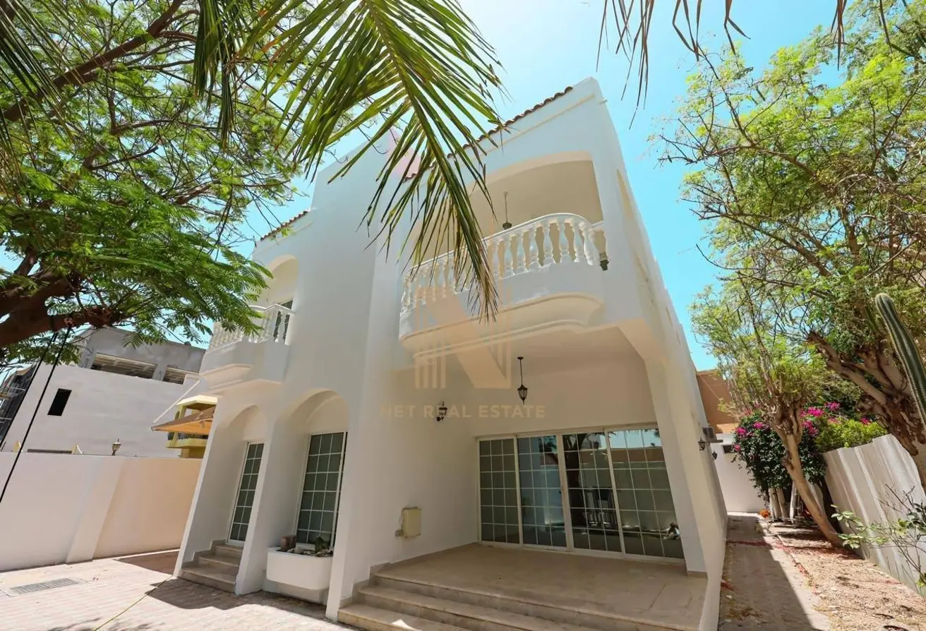 104120220 - Property Main Image