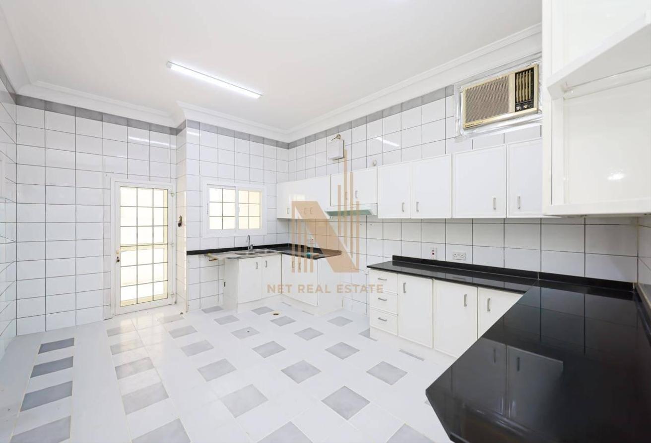 Spacious I Close to Safa Park I Multiple Options photo 11