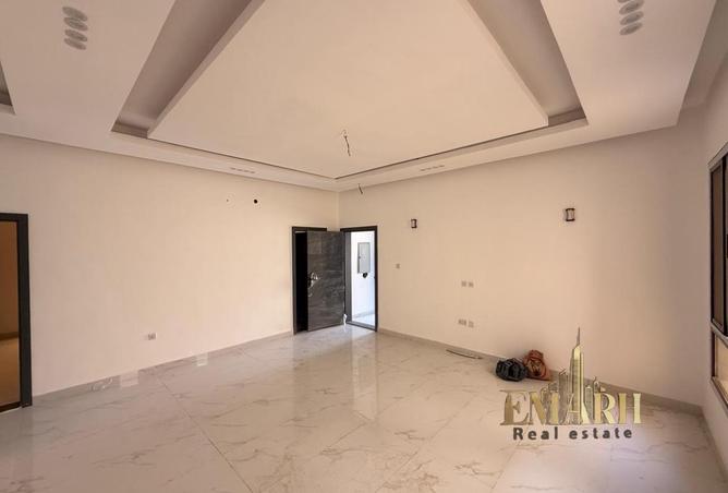 99131612 - Property Image 3
