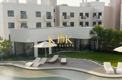 Apartment - 1 Bedroom - 2 Bathrooms for rent in Beverly Residence - District 13 - Jumeirah Village Circle - Dubai