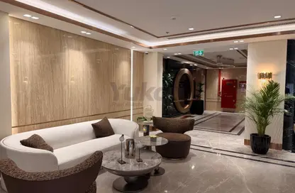 شقة - غرفة نوم - 2 حمامات للبيع في ذا ايست كريست - ديستريكت 17 - قرية جميرا الدائرية - دبي